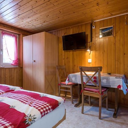 ザース・グルントHaus Alpenblickアパートメント エクステリア 写真