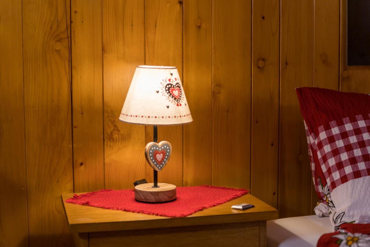 ザース・グルントHaus Alpenblickアパートメント エクステリア 写真